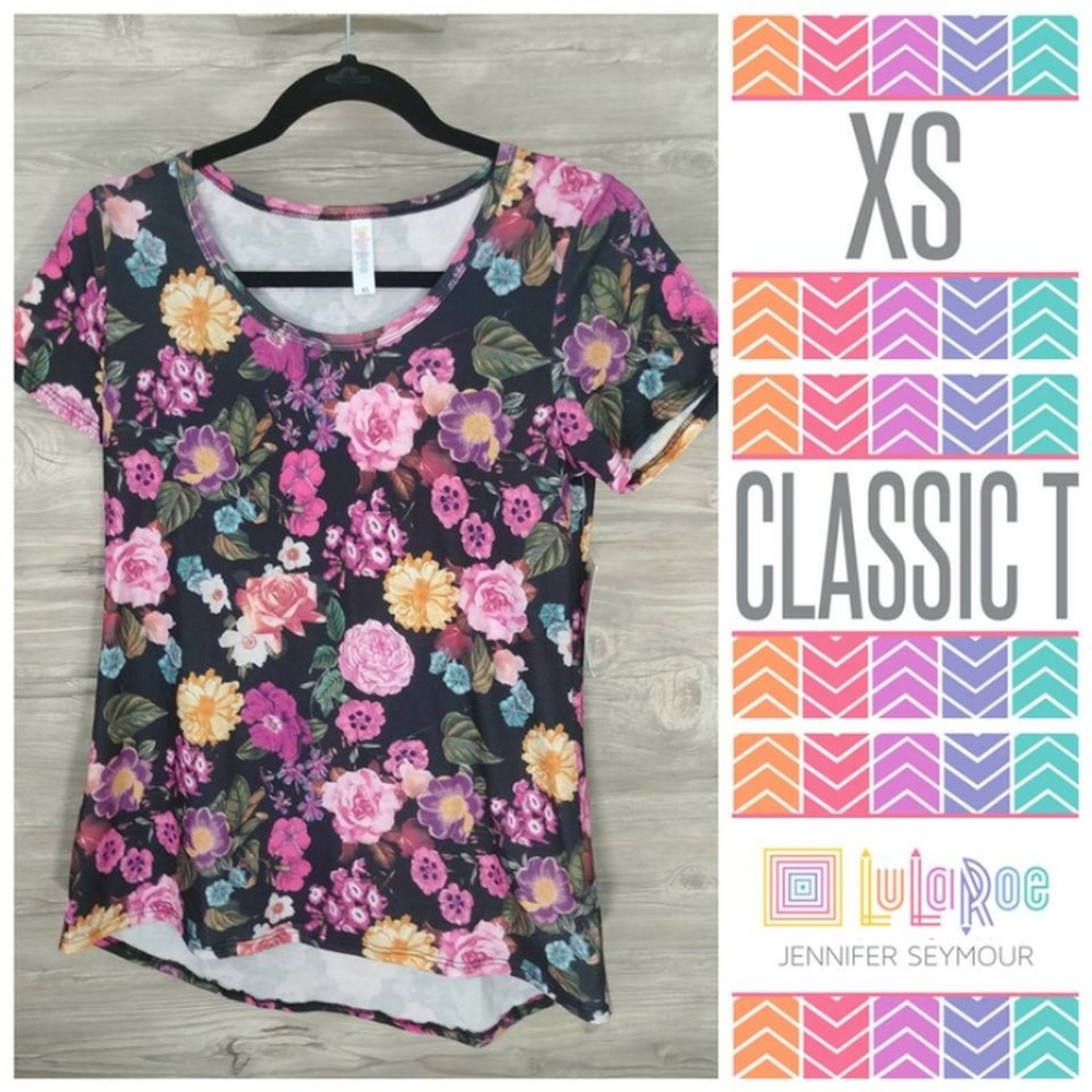 XS LuLaRoe Classic T